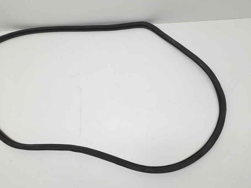 Уплотнитель двери