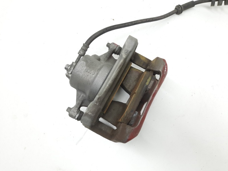 Суппорт передний правый