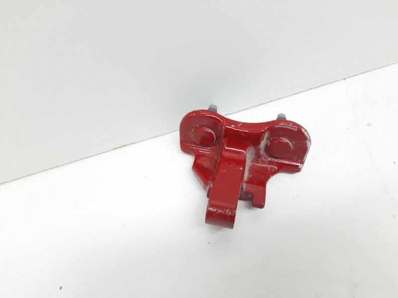 Петля двери задней левой верхняя