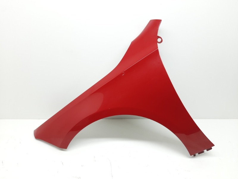 Крыло переднее левое