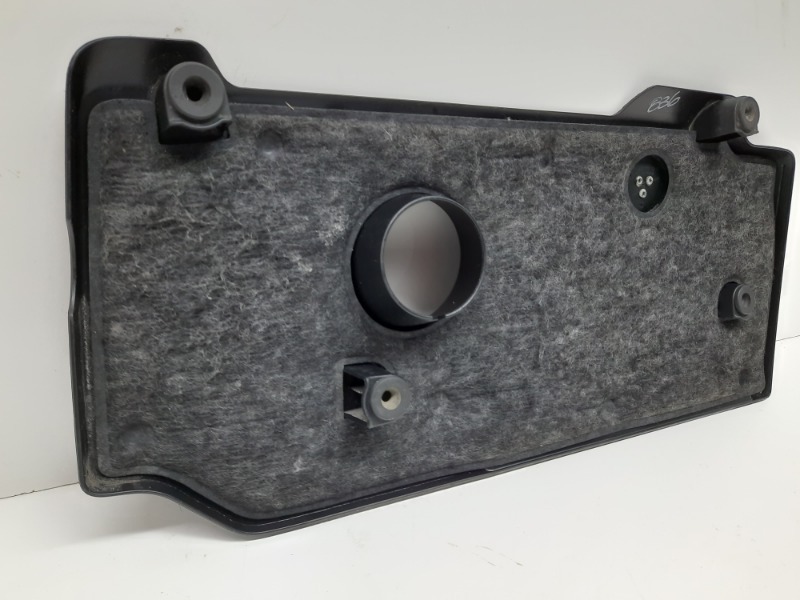 Крышка двигателя