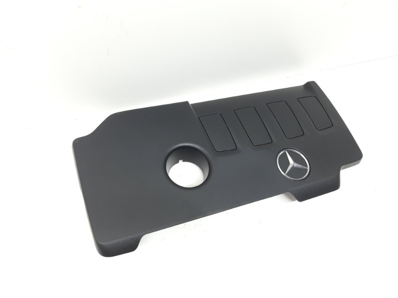 Крышка двигателя