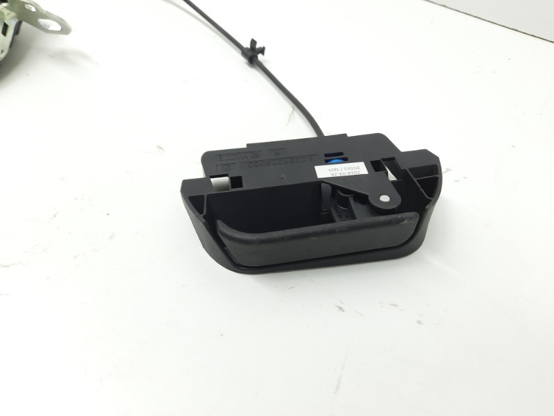 Замок спинки сиденья