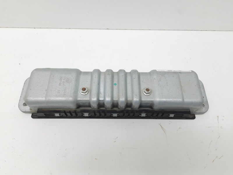 Подушка безопасности нижняя (для колен)