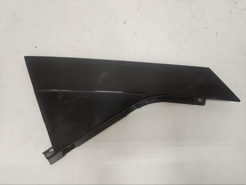 Накладка двери задней правой