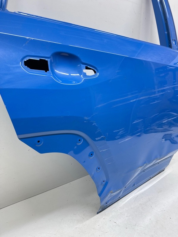 Дверь задняя правая