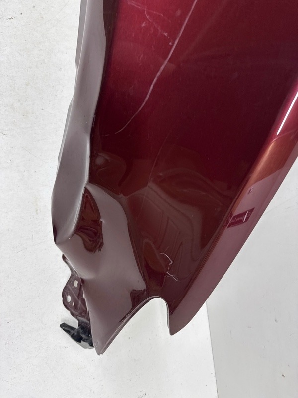 Крыло переднее правое