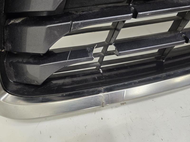 Решетка радиатора