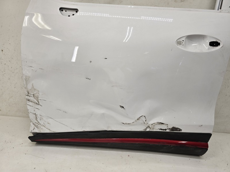 Дверь передняя левая