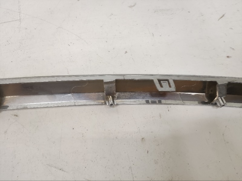 Накладка на решетку радиатора