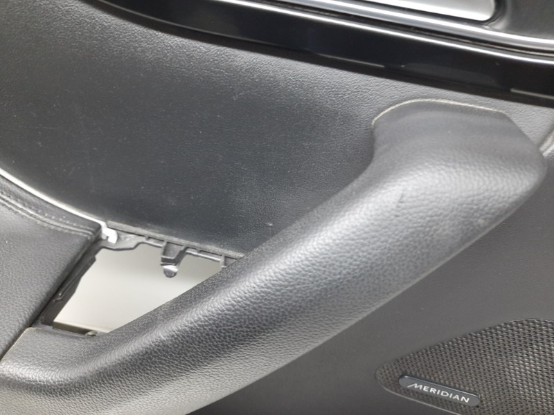 Обшивка двери