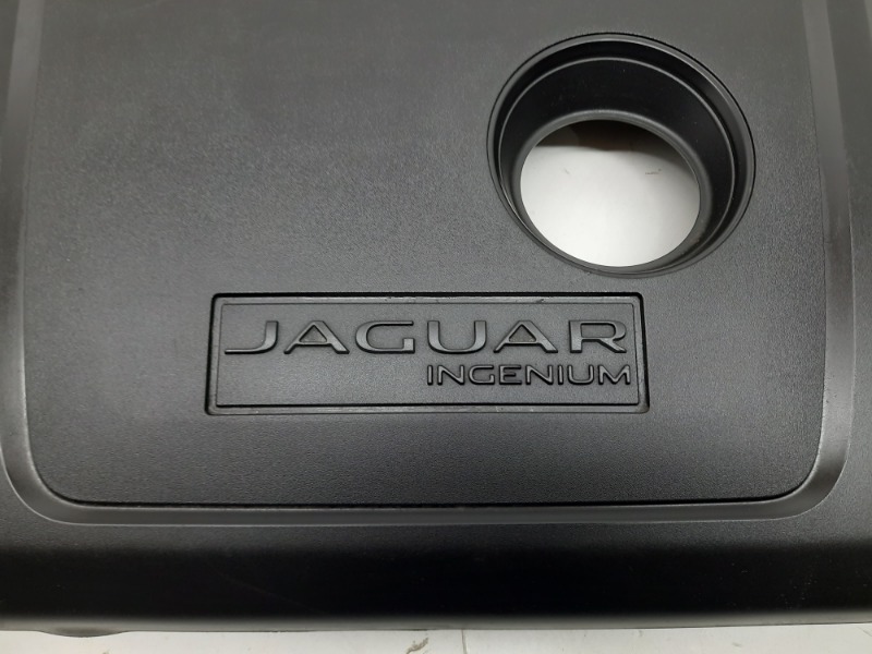 Крышка двигателя