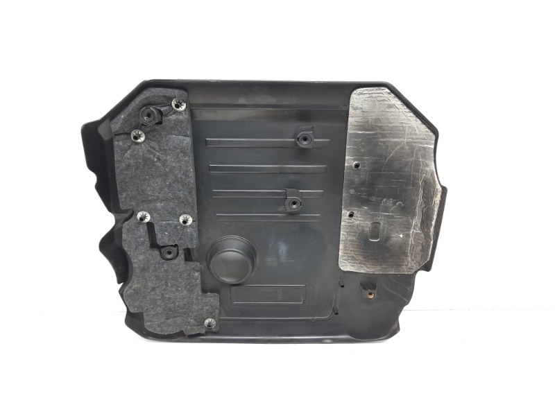 Крышка двигателя