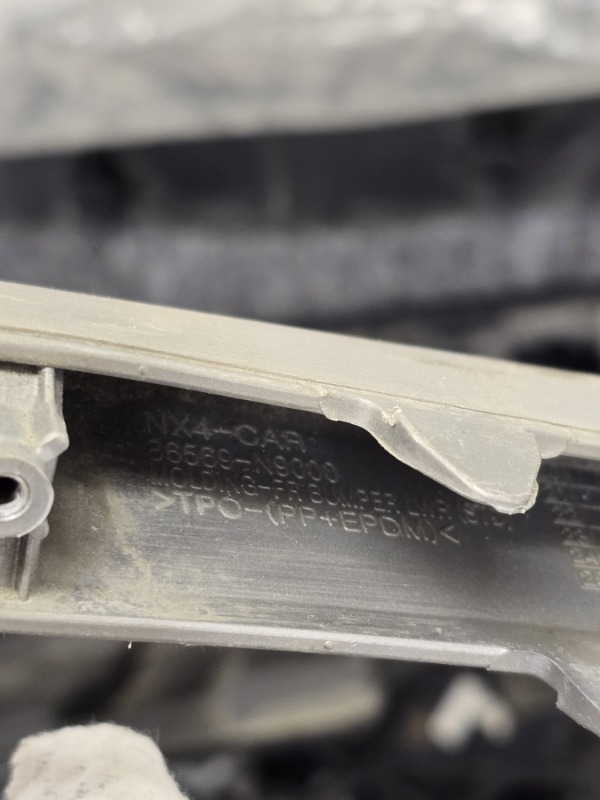 Спойлер переднего бампера