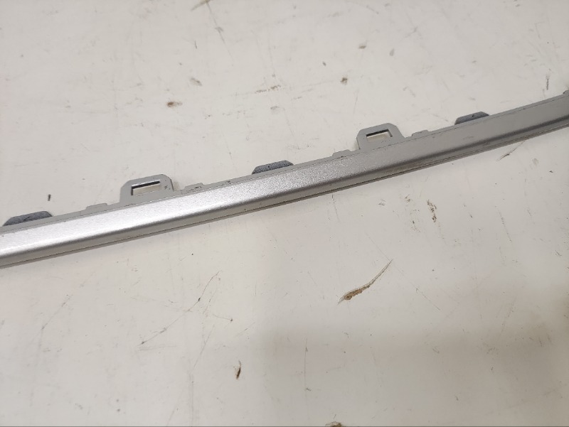 Молдинг заднего бампера