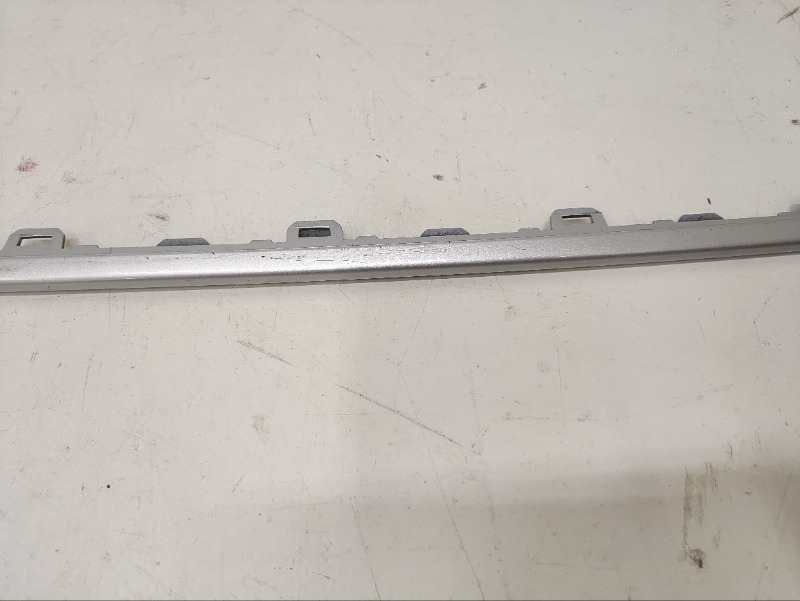 Молдинг заднего бампера