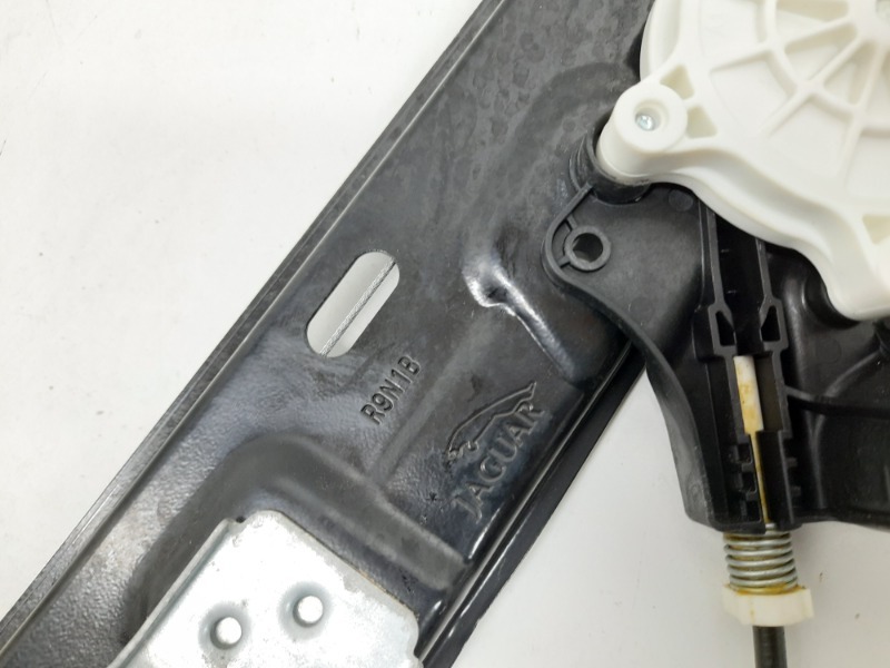 Стеклоподъемник электр. передний правый