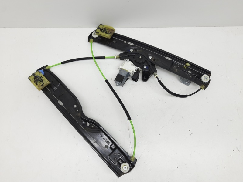 Стеклоподъемник электр. задний правый