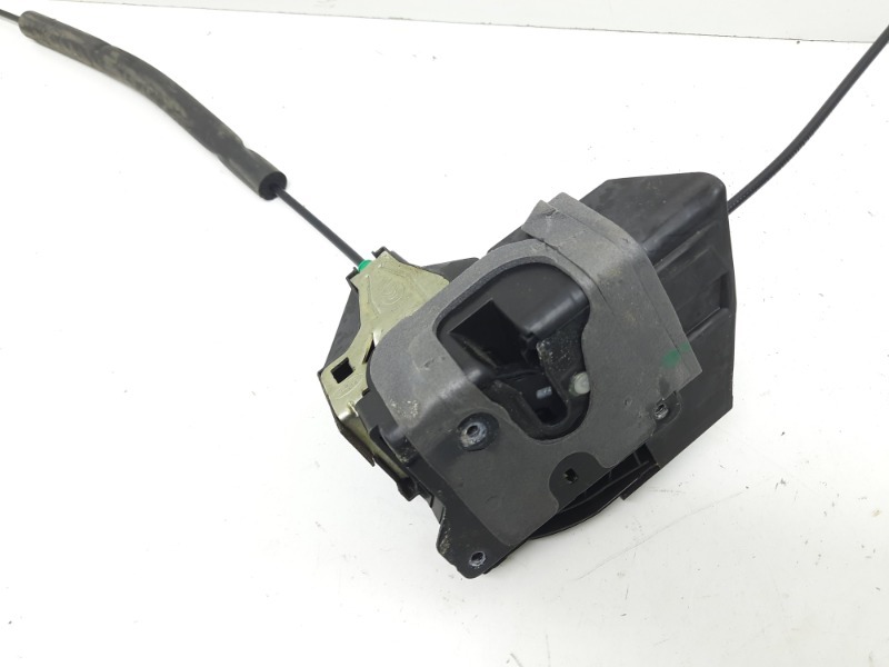 Замок двери задней правой