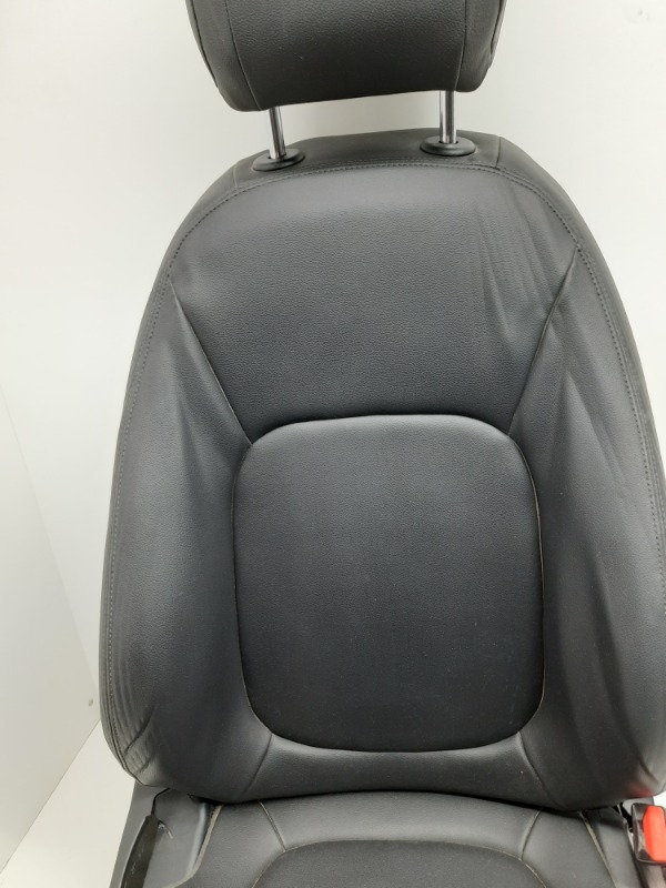 Сиденье салонное