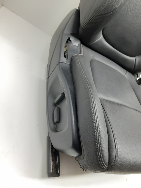 Сиденье салонное