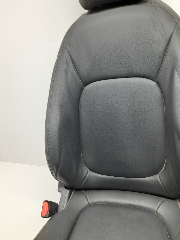 Сиденье салонное