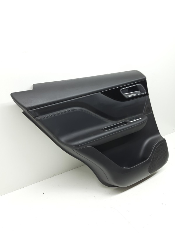 Обшивка двери