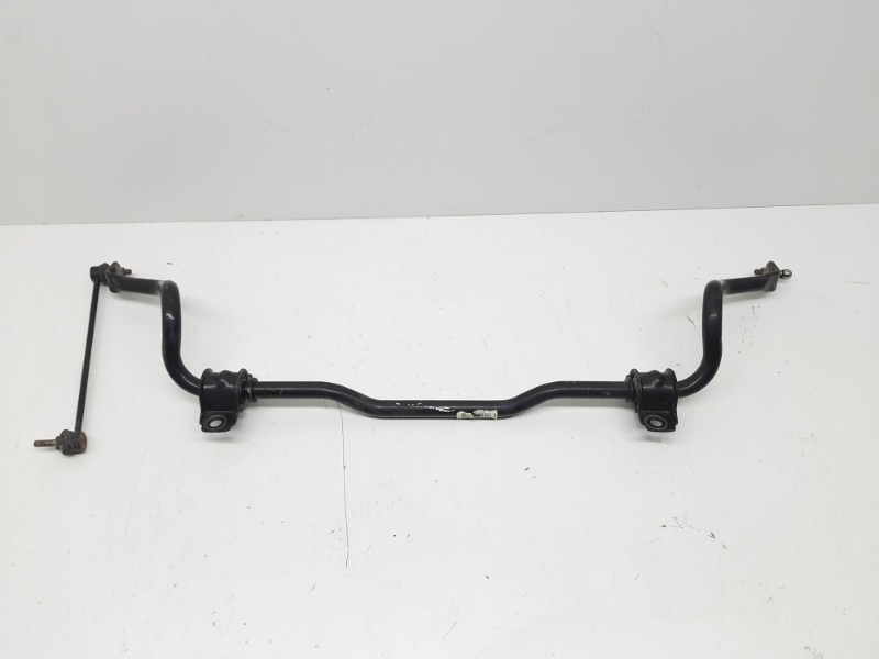 Стабилизатор передний