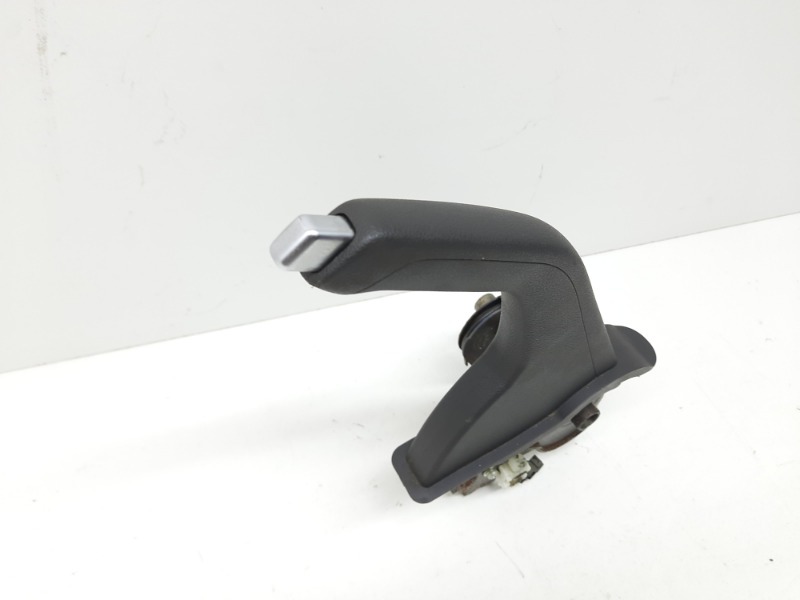 Рычаг стояночного тормоза