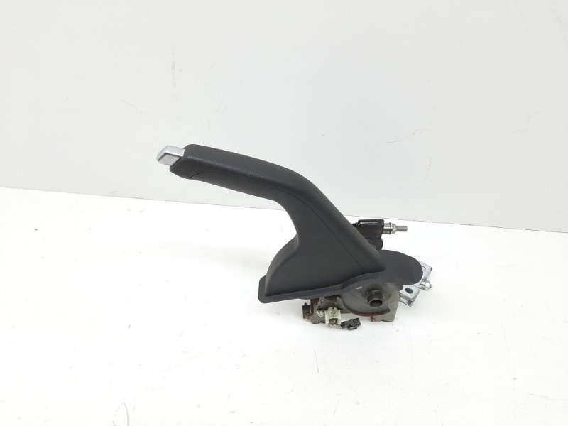 Рычаг стояночного тормоза