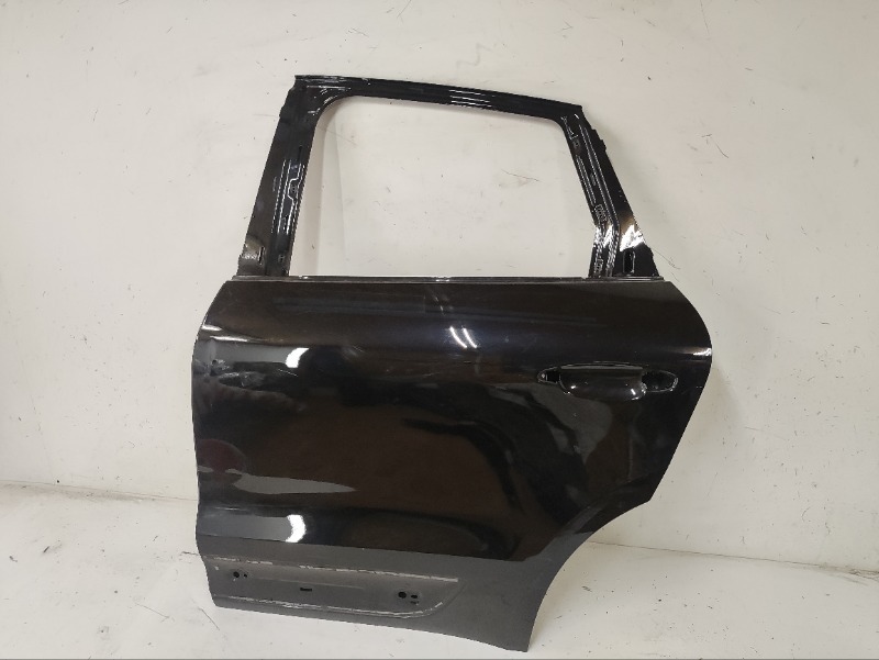 Дверь задняя левая