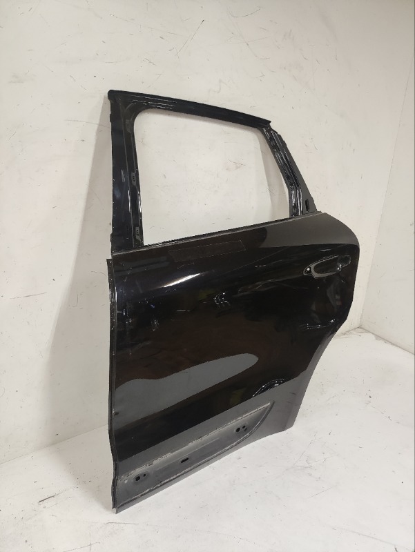 Дверь задняя левая