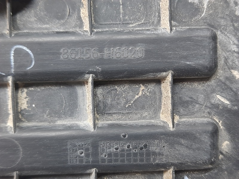 Решетка стеклоочистителей (Жабо)