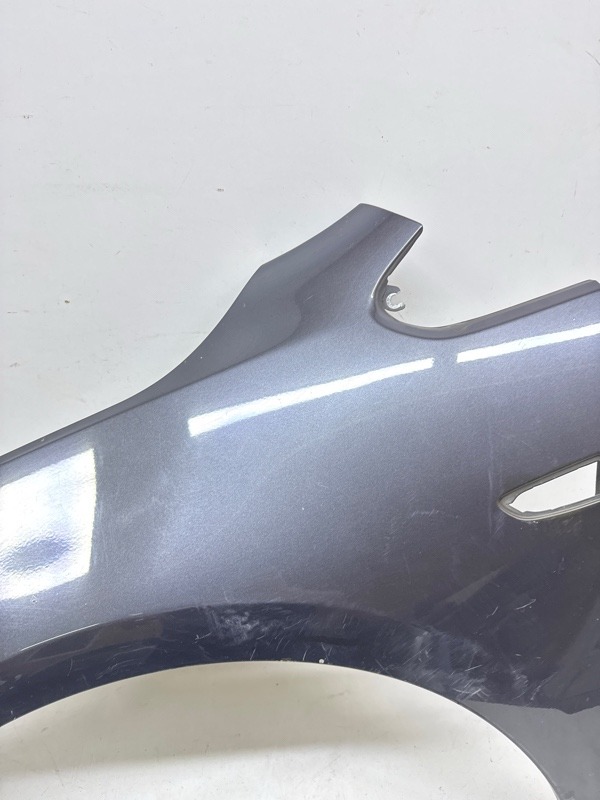 Крыло переднее левое