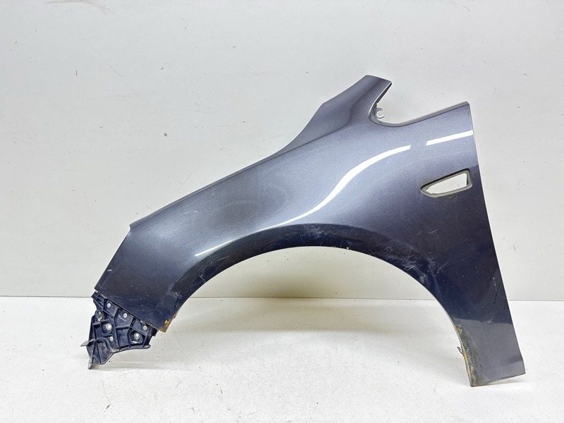 Крыло переднее левое