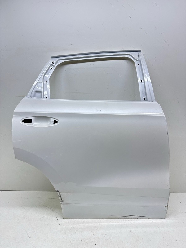 Дверь задняя правая