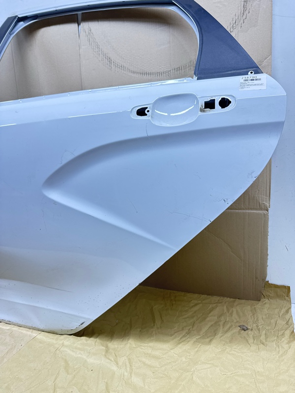 Дверь задняя левая