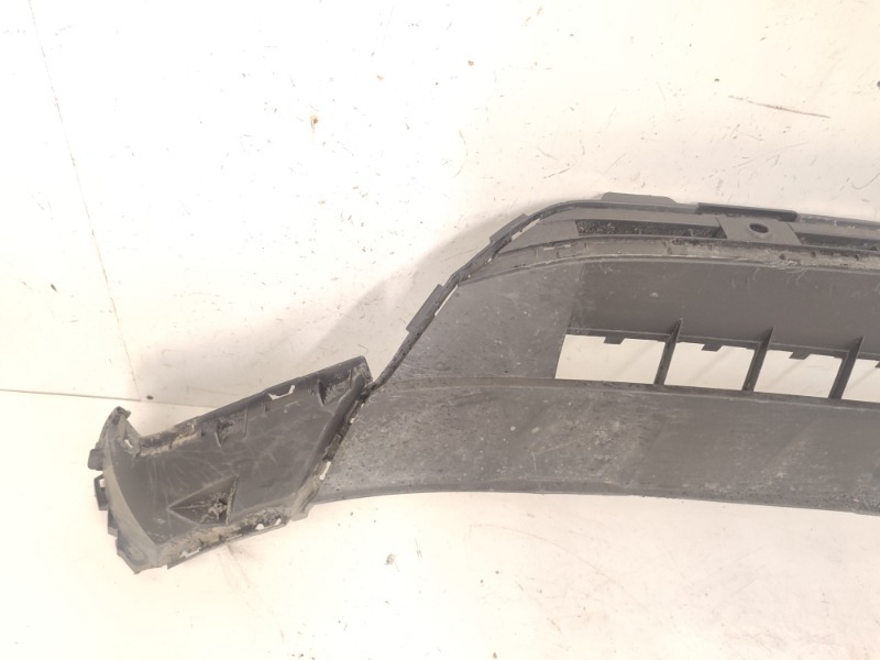 Спойлер переднего бампера