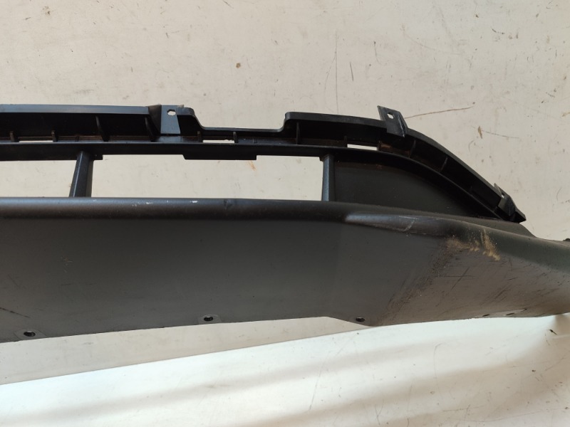 Накладка переднего бампера