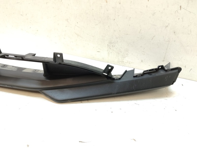 Накладка переднего бампера