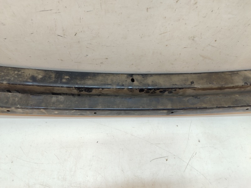 Усилитель заднего бампера