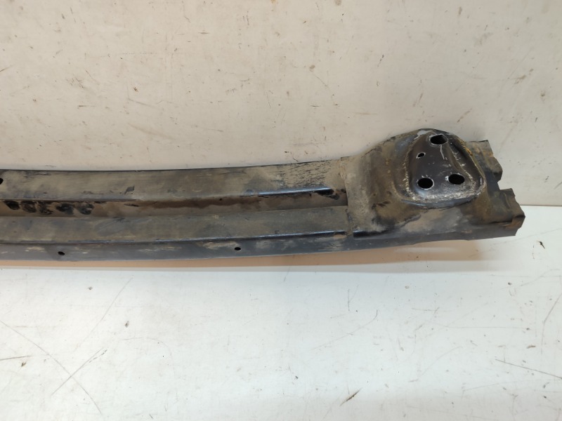 Усилитель заднего бампера