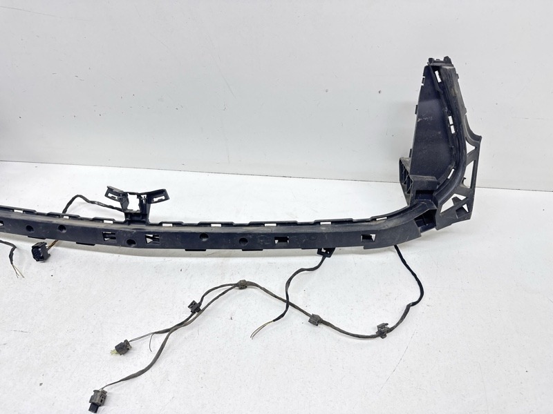 Кронштейн переднего бампера