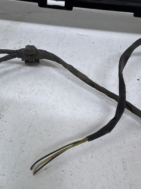 Кронштейн переднего бампера