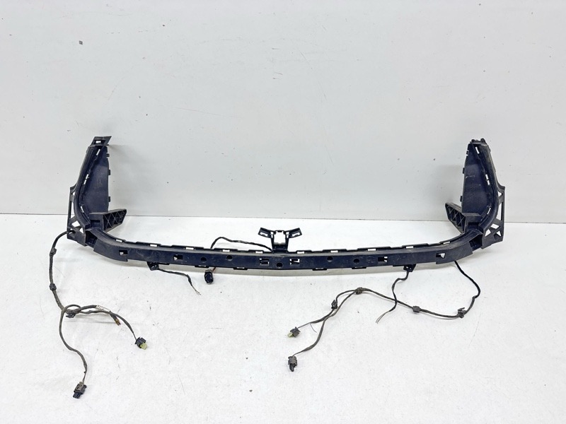 Кронштейн переднего бампера