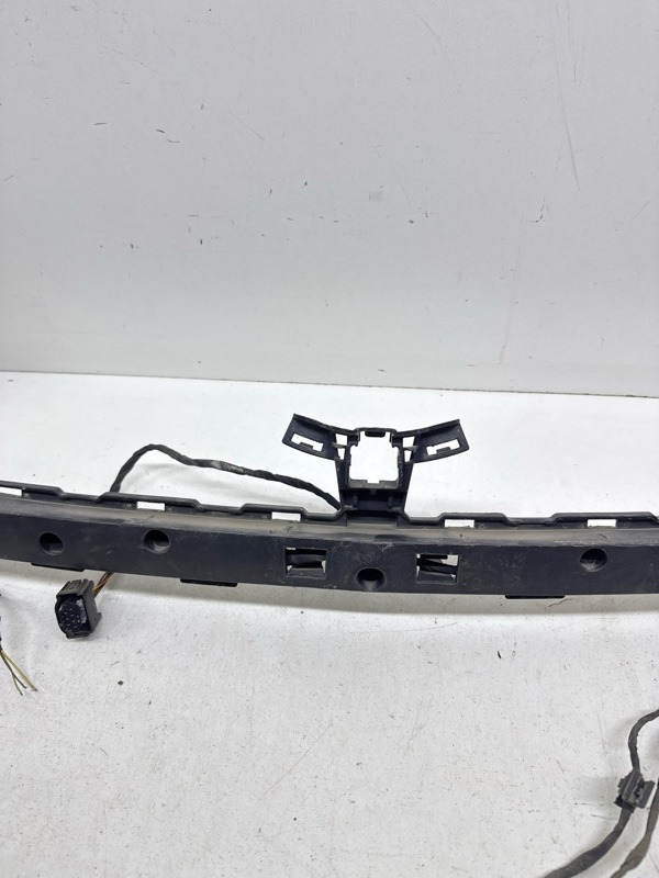 Кронштейн переднего бампера