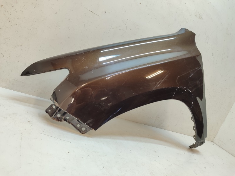 Крыло переднее левое