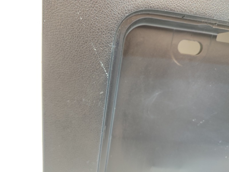 Обшивка крышки багажника