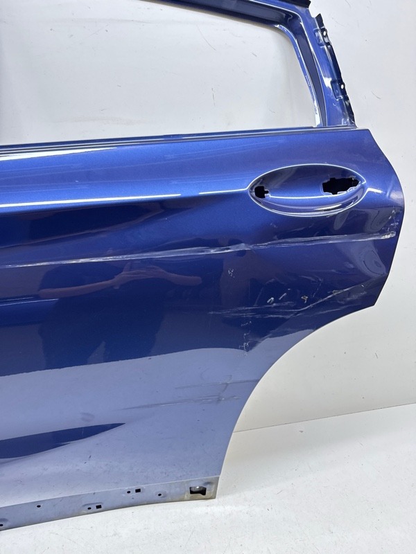 Дверь задняя левая