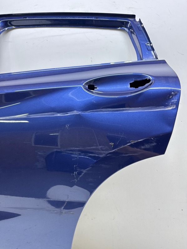 Дверь задняя левая